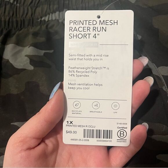 Athleta printed MESH RACER RUN SHORT 4” - Picture 10 of 10